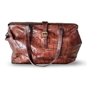 Elegant Brown Travel Bag